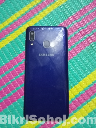 Samsung A20